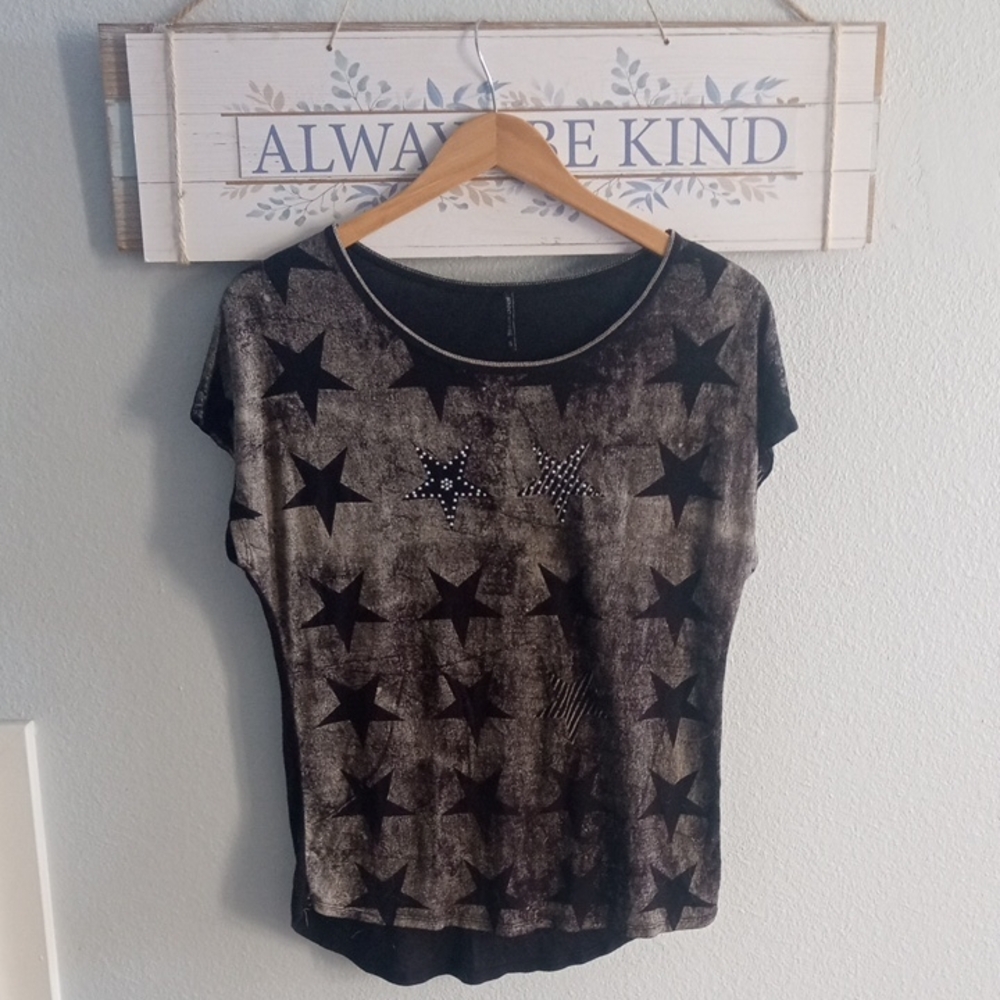 5/$13 Star Patterned Ladies Top